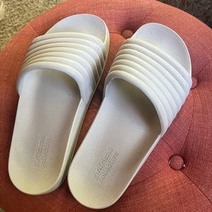 Girlfriend Collective Re-Slides Pearl Size 8